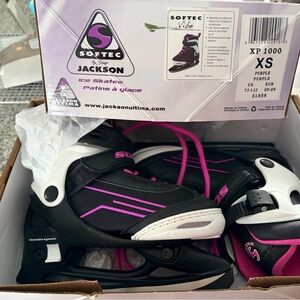 Vibe Kids Ice Skates - Black and Pink